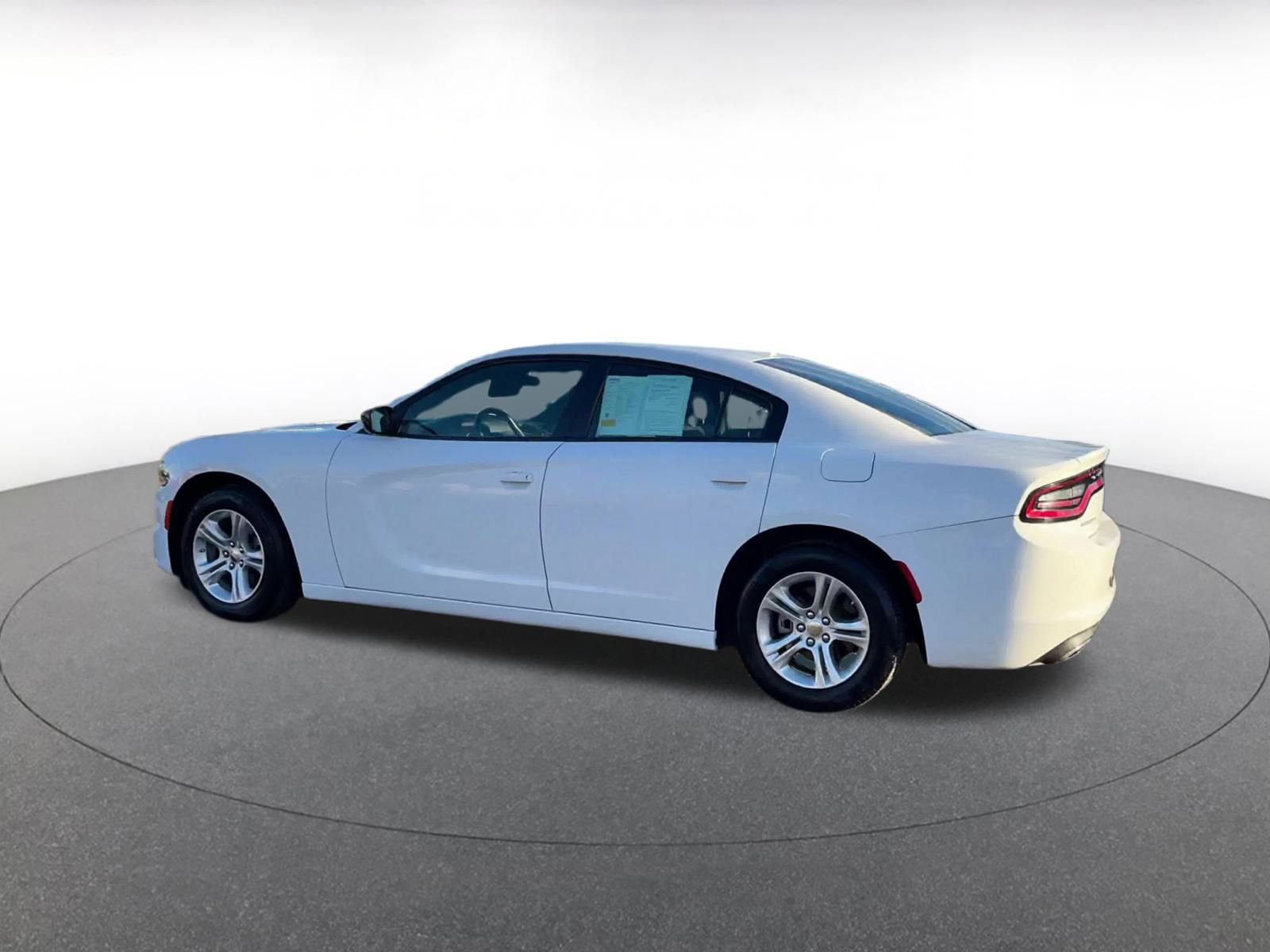 Used 2023 Dodge Charger SXT image 10