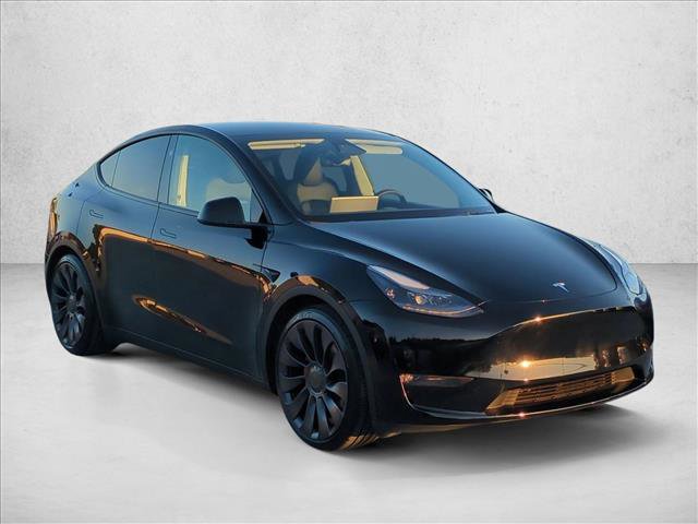 Used 2024 Tesla Model Y Performance image 3