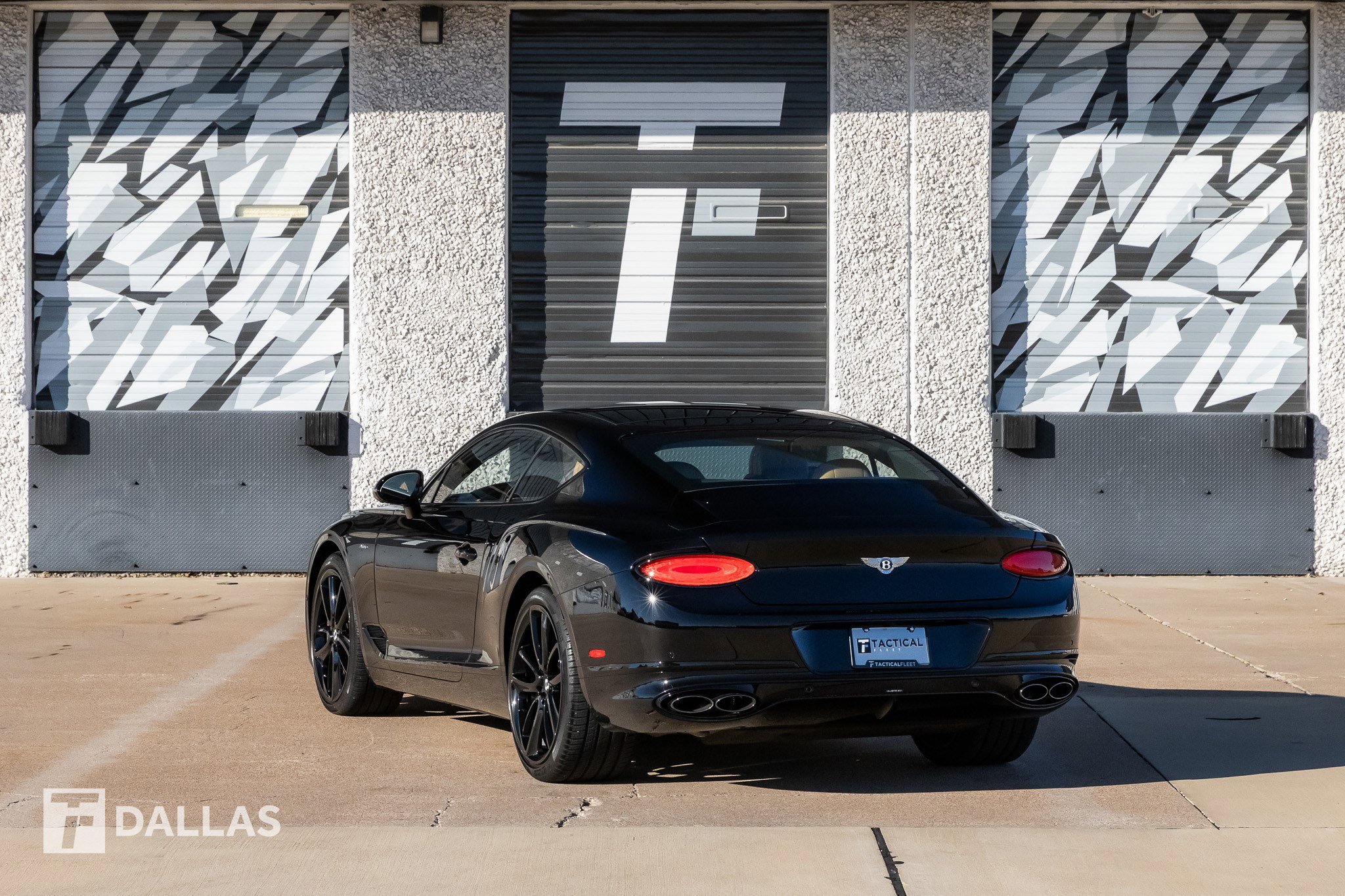 Used 2023 Bentley Continental GT V8 image 11