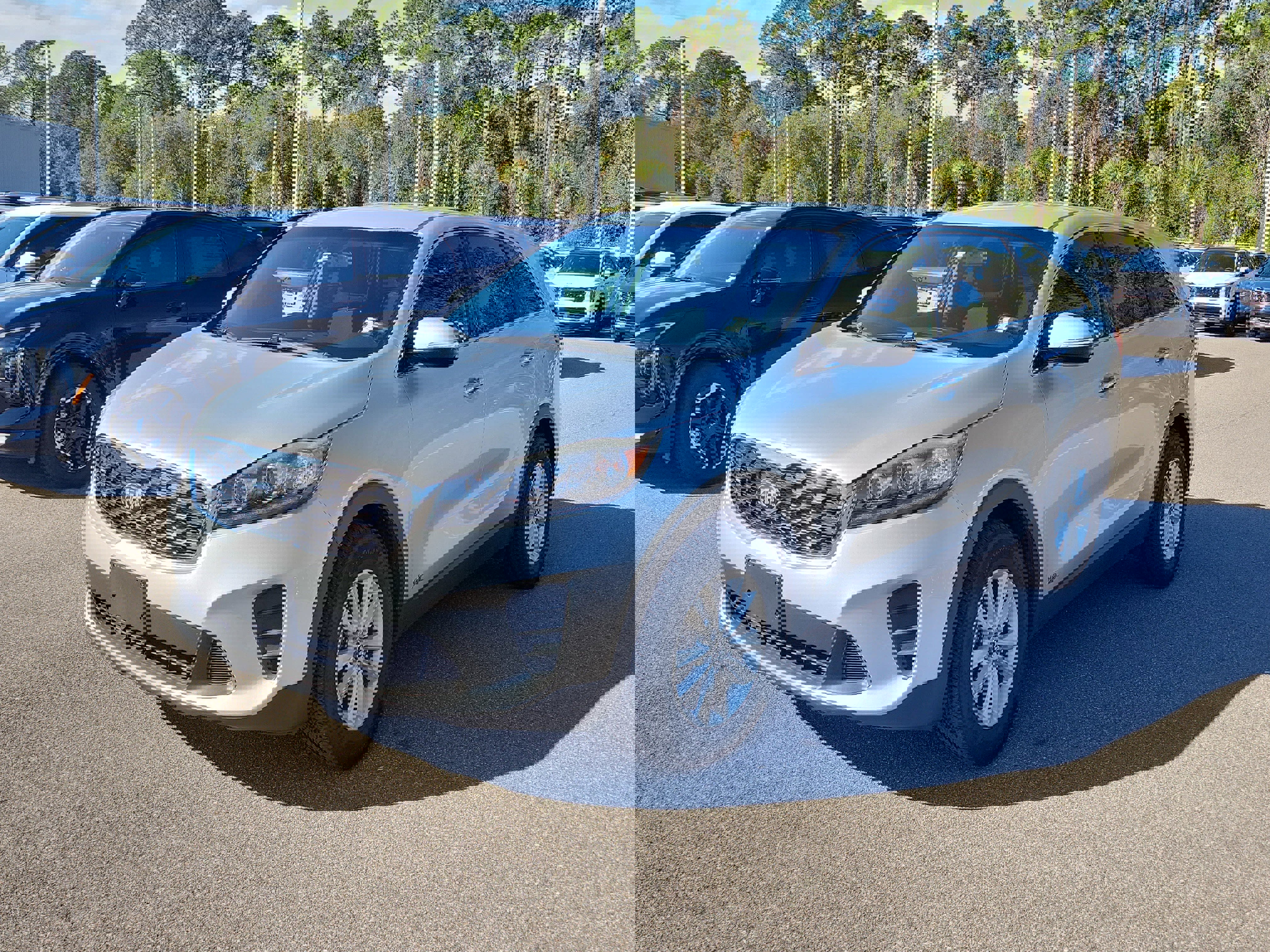 Used 2020 Kia Sorento AWD V6 image 3