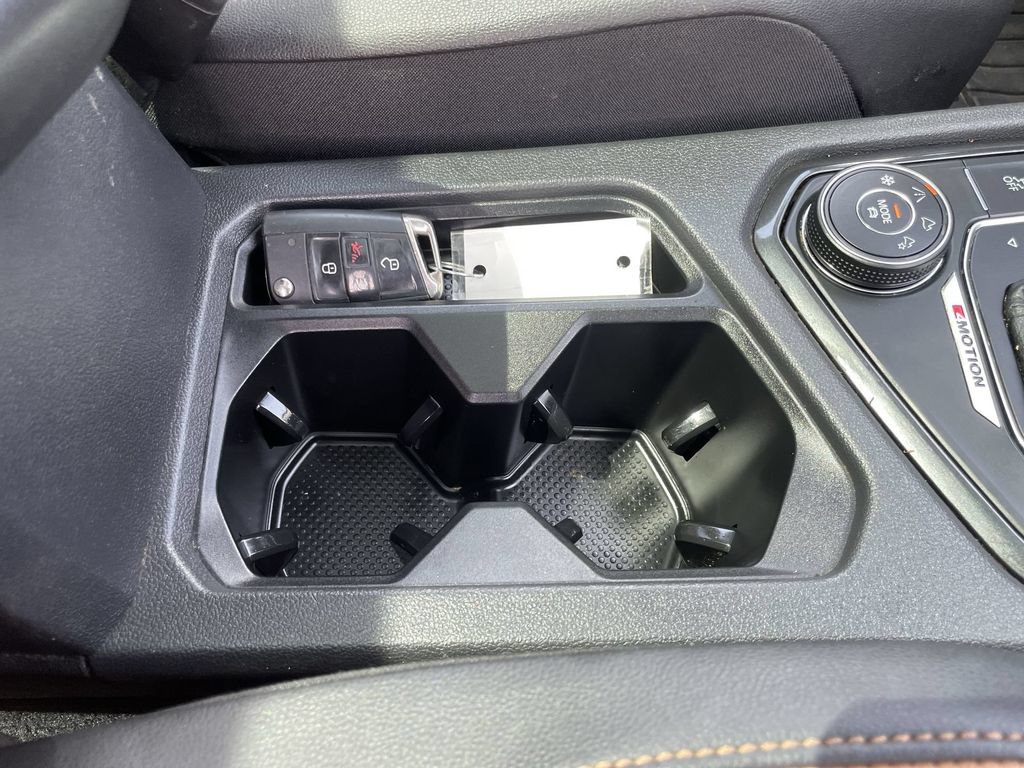 Used 2018 Volkswagen Tiguan SE w/ Panoramic Sunroof Package AWD/4WD image 30