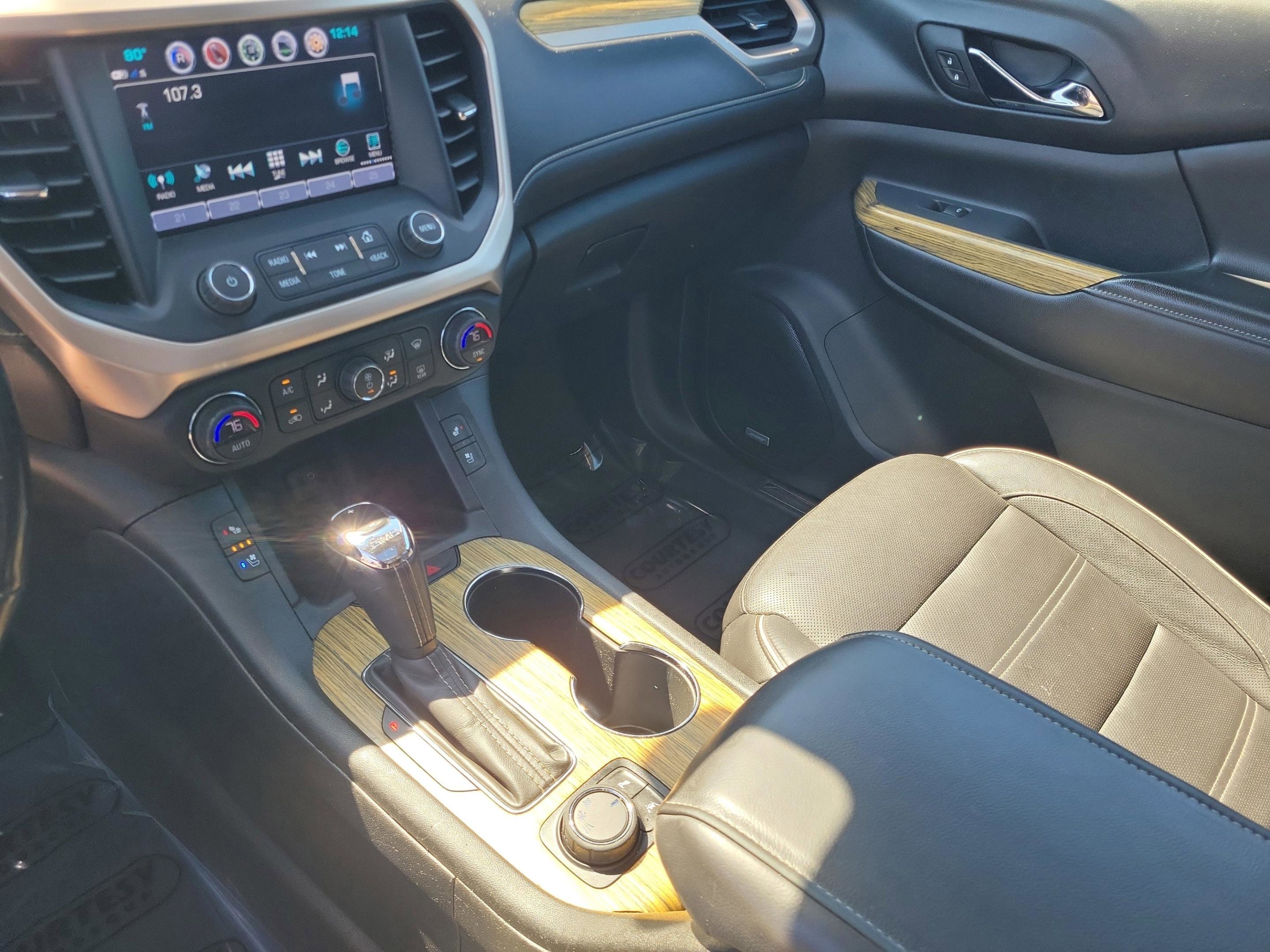 Used 2018 GMC Acadia Denali w/ Technology Package FWD image 34