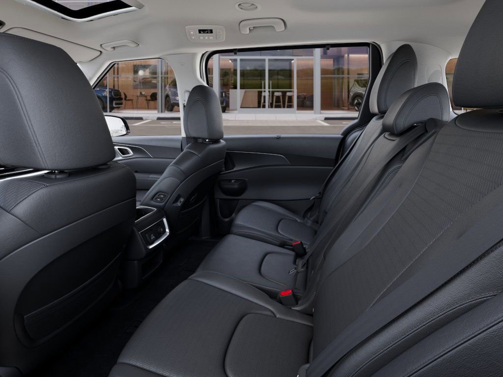 Used 2026 Kia Carnival SX Prestige image 18