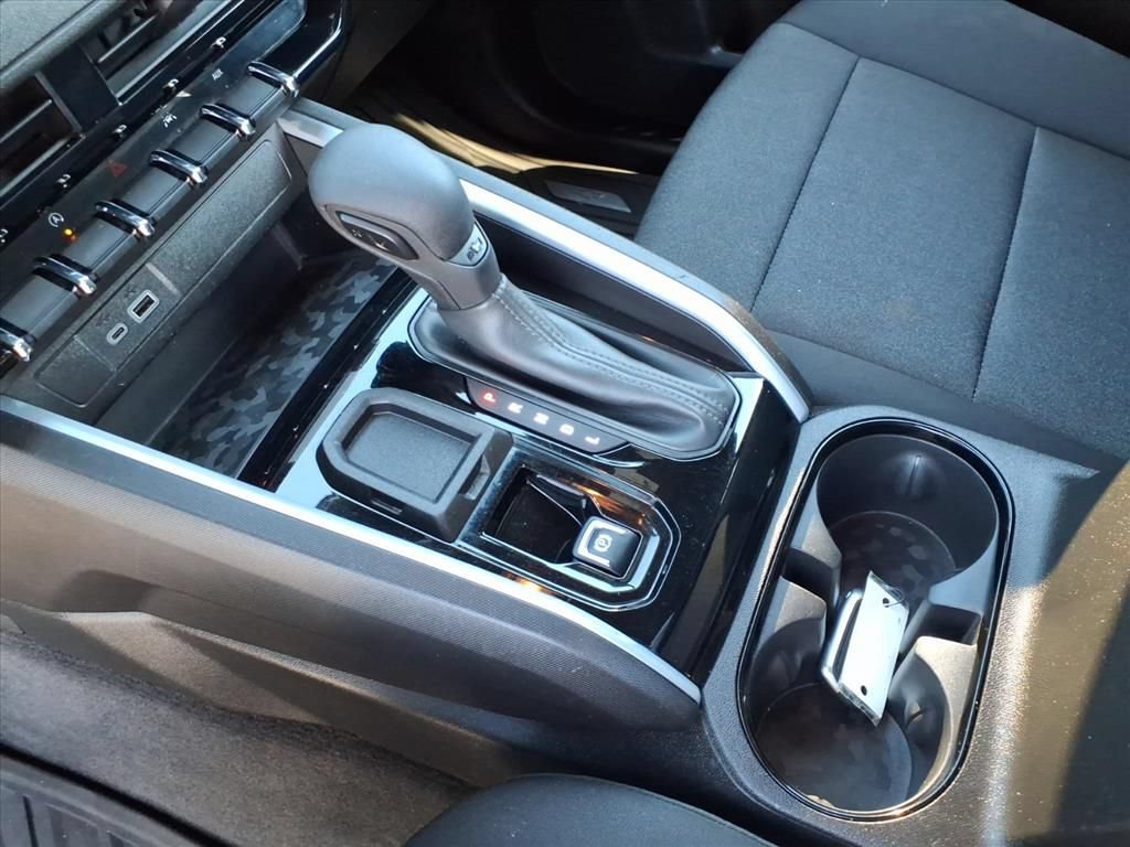 Used 2023 Chevrolet Colorado W/T w/ WT Convenience Package II RWD image 12