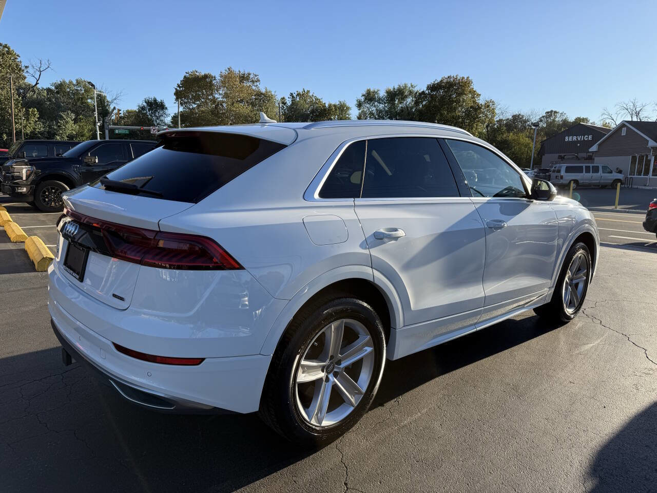 Used 2019 Audi Q8 Premium w/ Convenience Package image 8