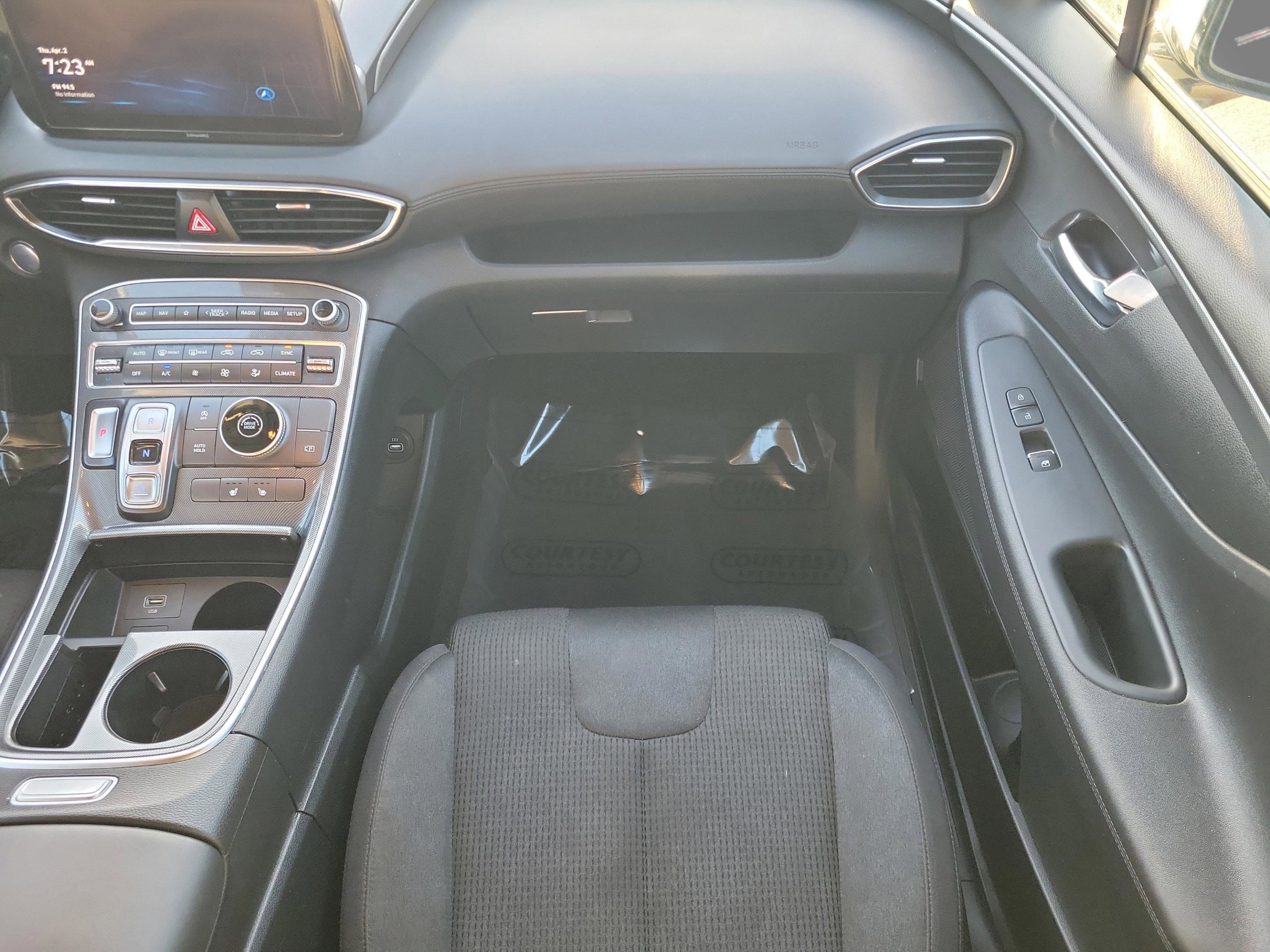 Certified 2023 Hyundai Santa Fe SEL image 16