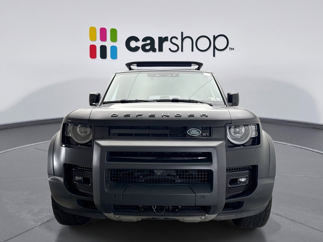 Used 2023 Land Rover Defender 130 SE image 8