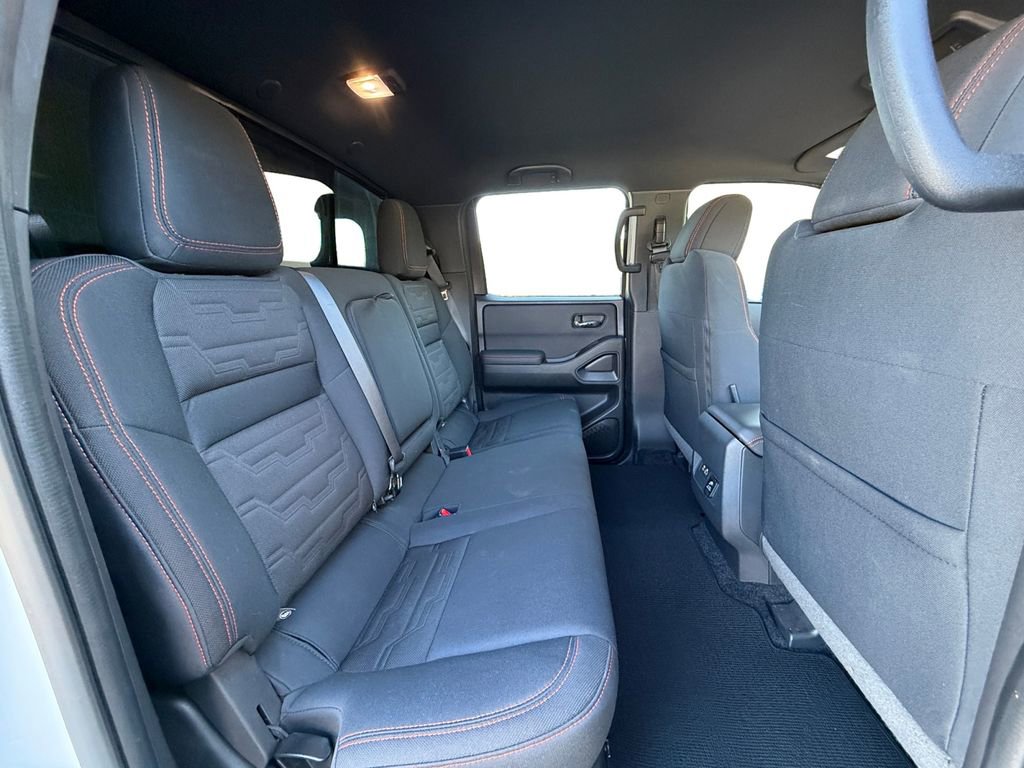 Used 2022 Nissan Frontier Pro-X RWD image 20
