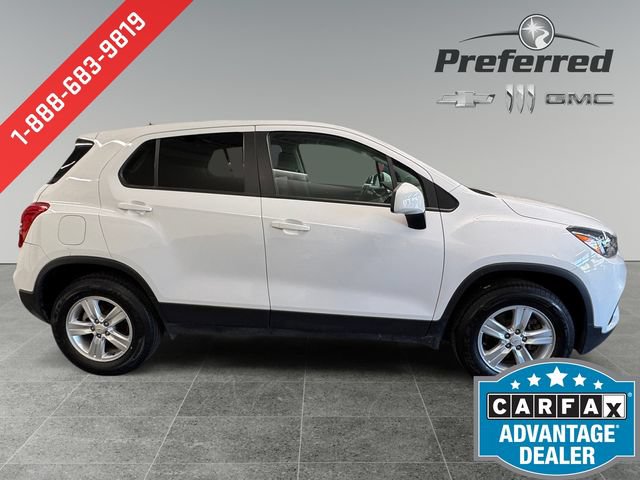 Used 2020 Chevrolet Trax LS w/ Tint and Cruise Package AWD/4WD image 9