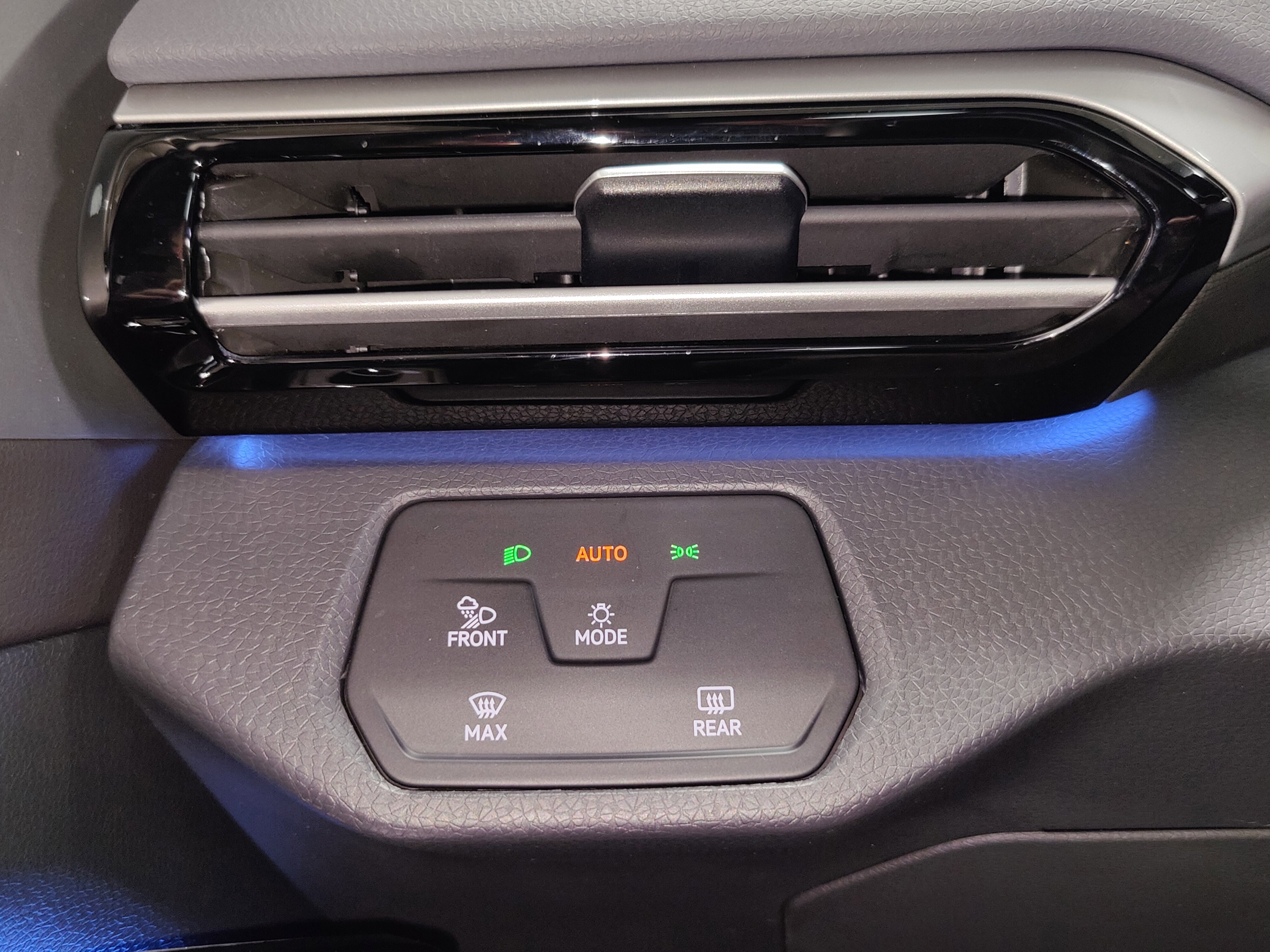 Certified 2023 Volkswagen ID.4 Pro S image 27