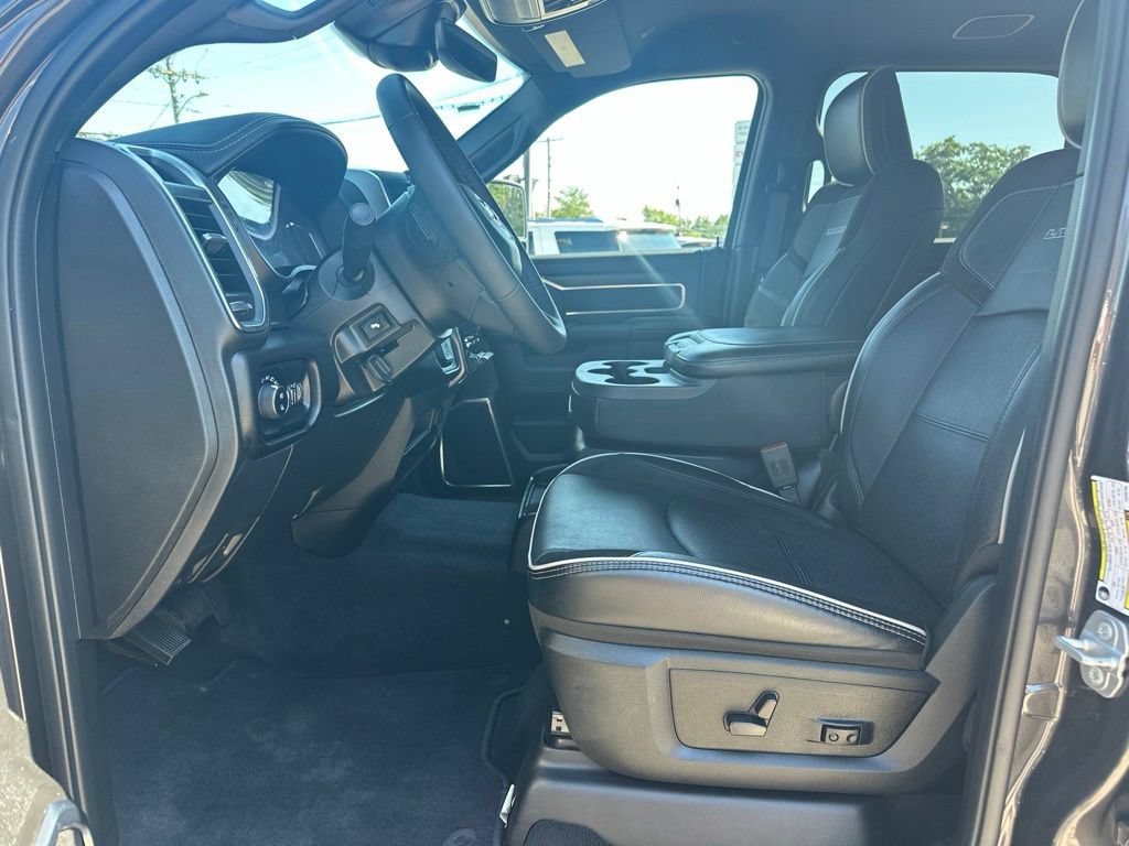 Used 2026 RAM 2500 Laramie AWD/4WD image 14