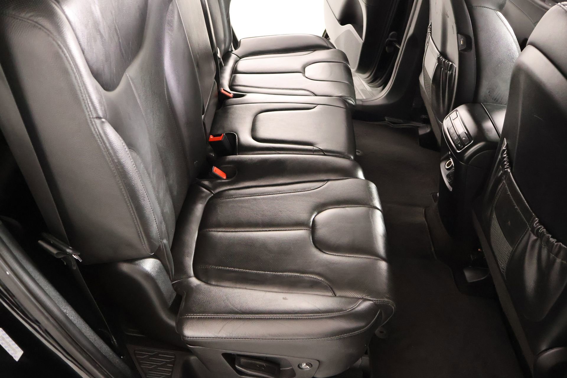 Used 2022 Hyundai Palisade SEL w/ 8P Bench Seat Package image 16