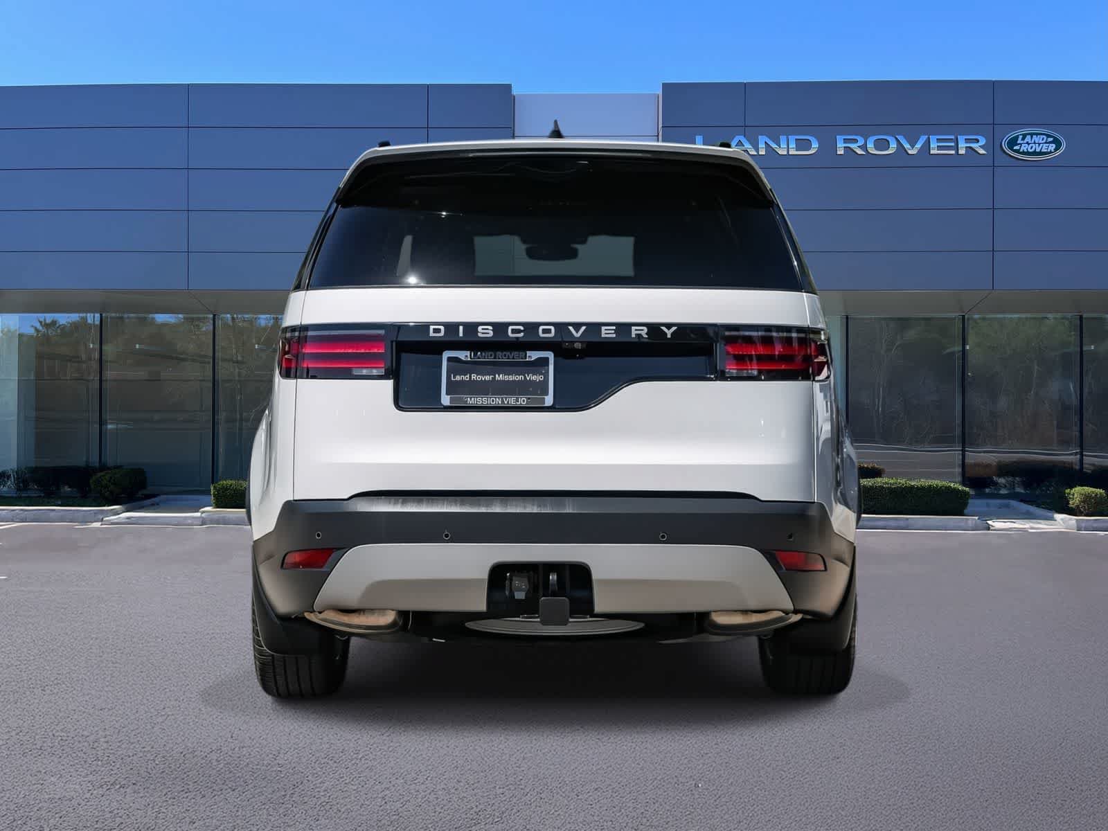Used 2025 Land Rover Discovery S AWD/4WD image 5