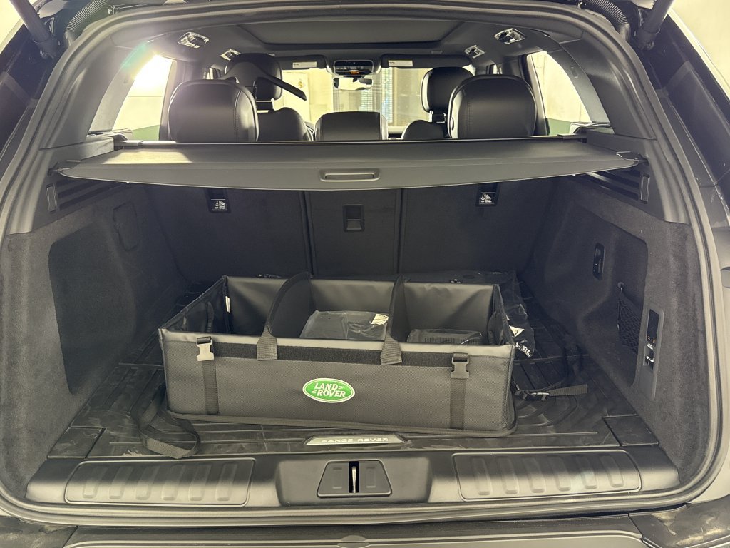 New 2027 Land Rover Range Rover Sport SE AWD/4WD image 30