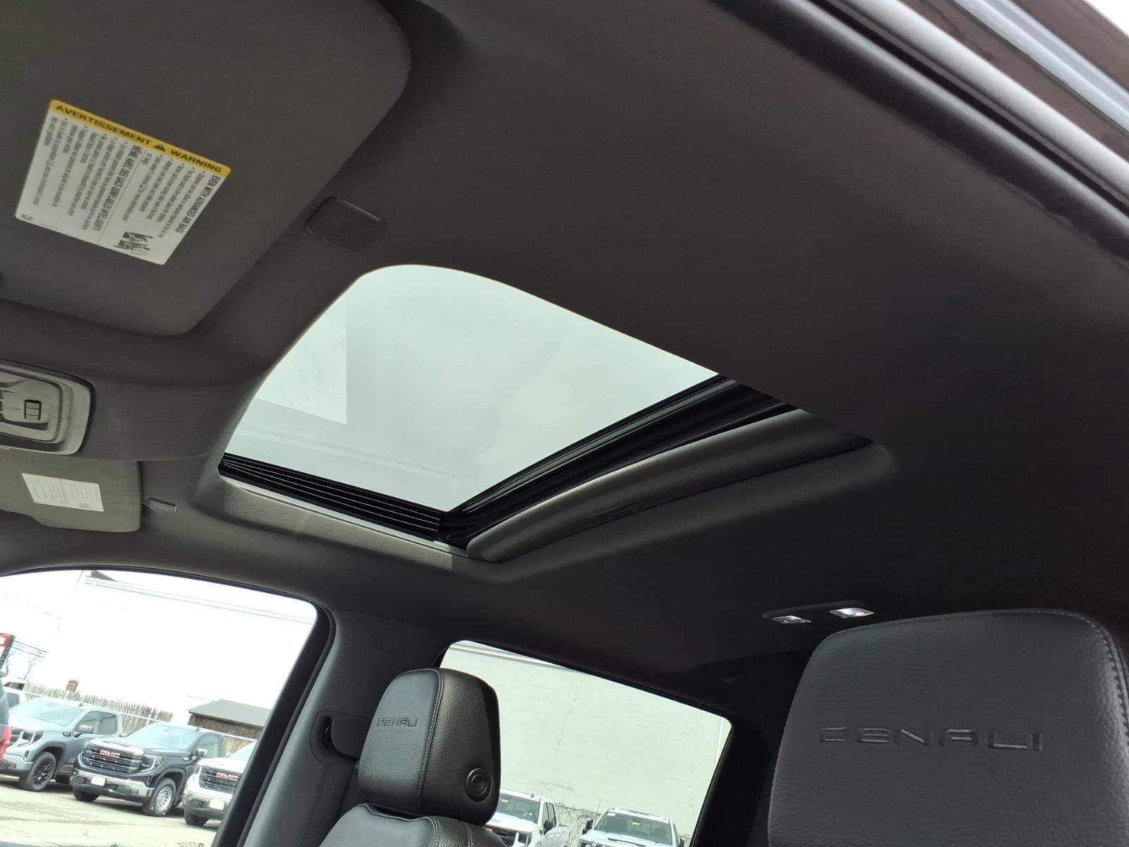 Certified 2022 GMC Sierra 1500 Denali w/ Denali Reserve Package image 15