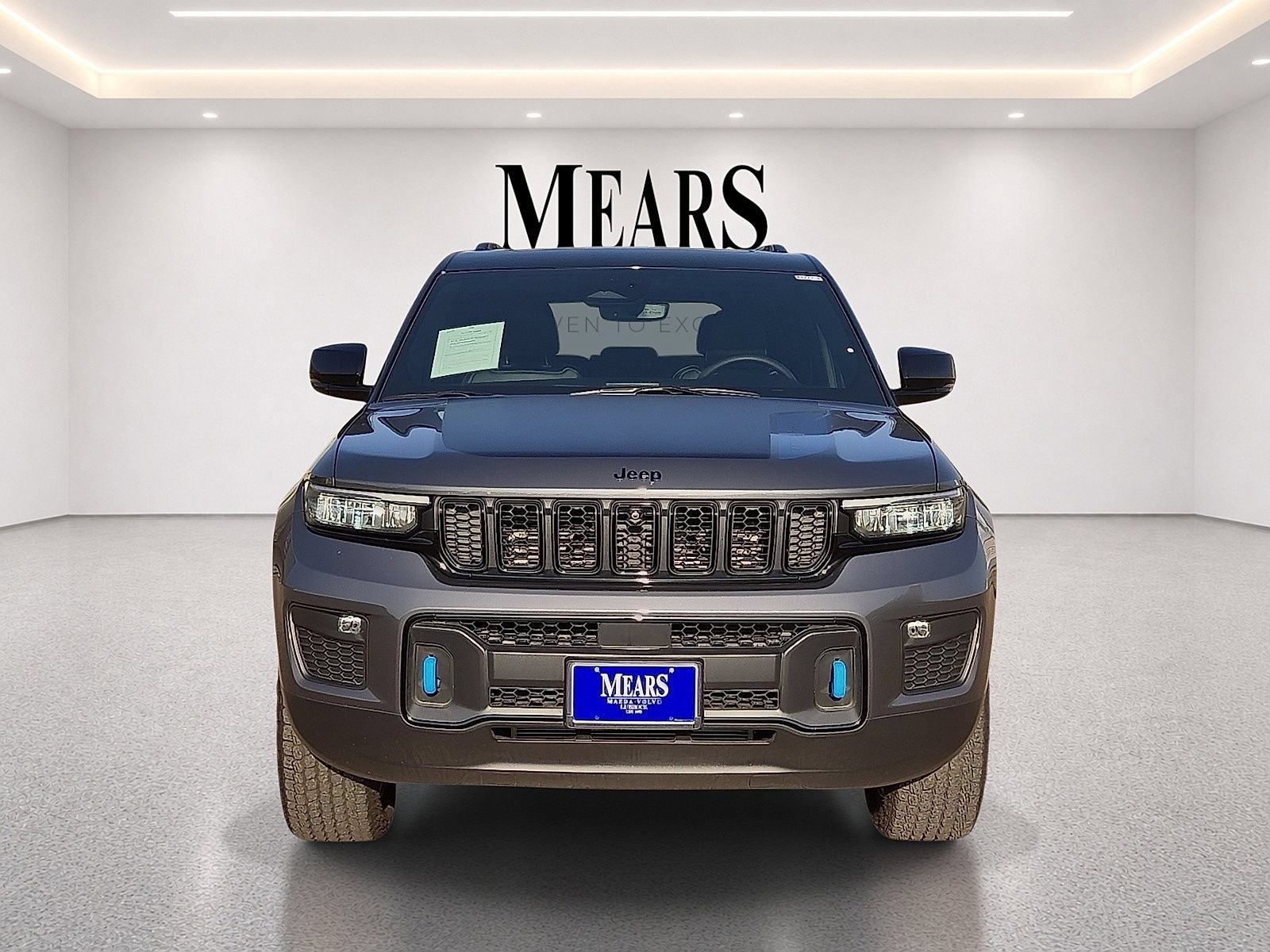 Used 2023 Jeep Grand Cherokee Trailhawk AWD/4WD image 8