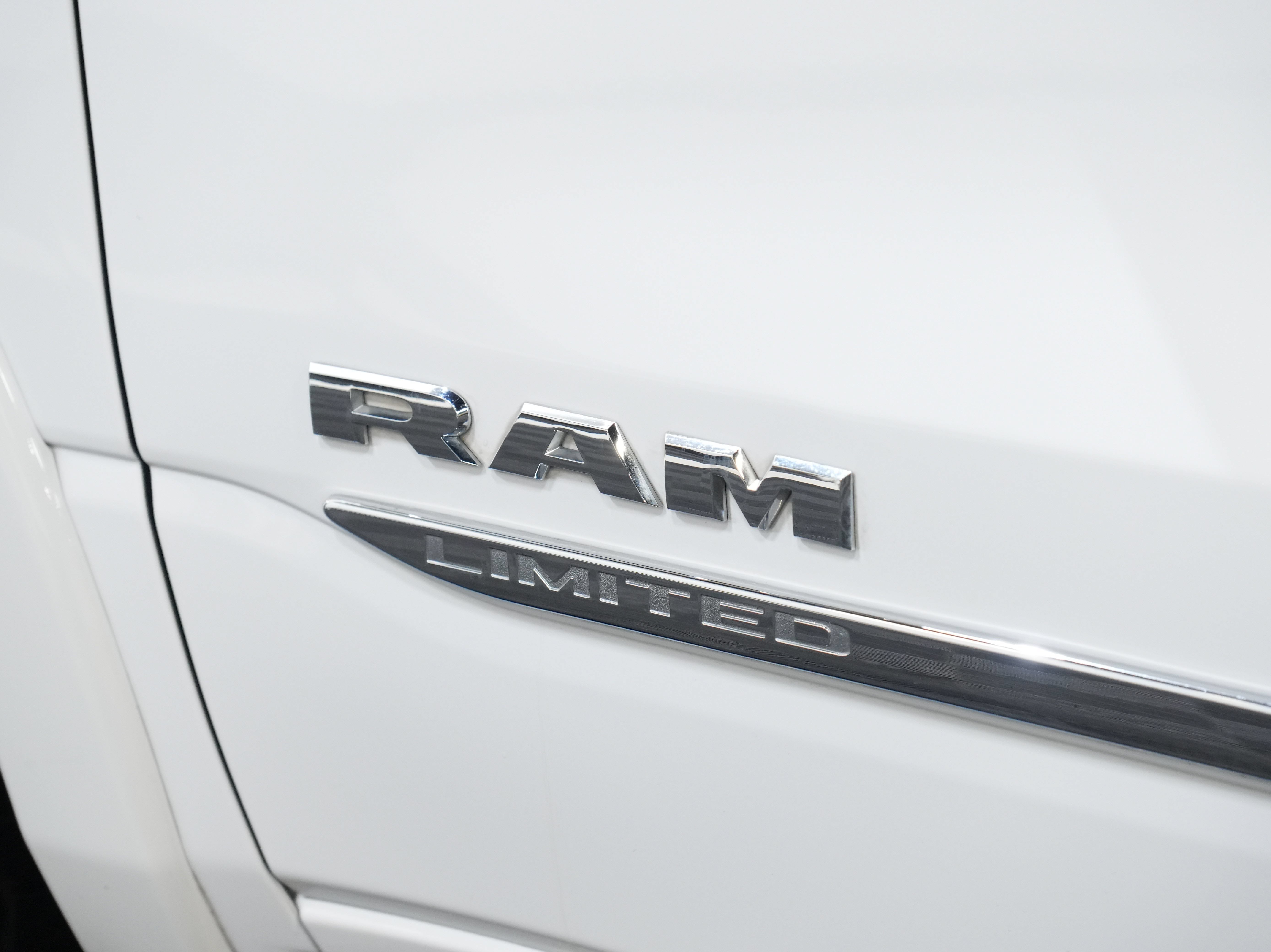 Used 2020 RAM 1500 Limited AWD/4WD image 20