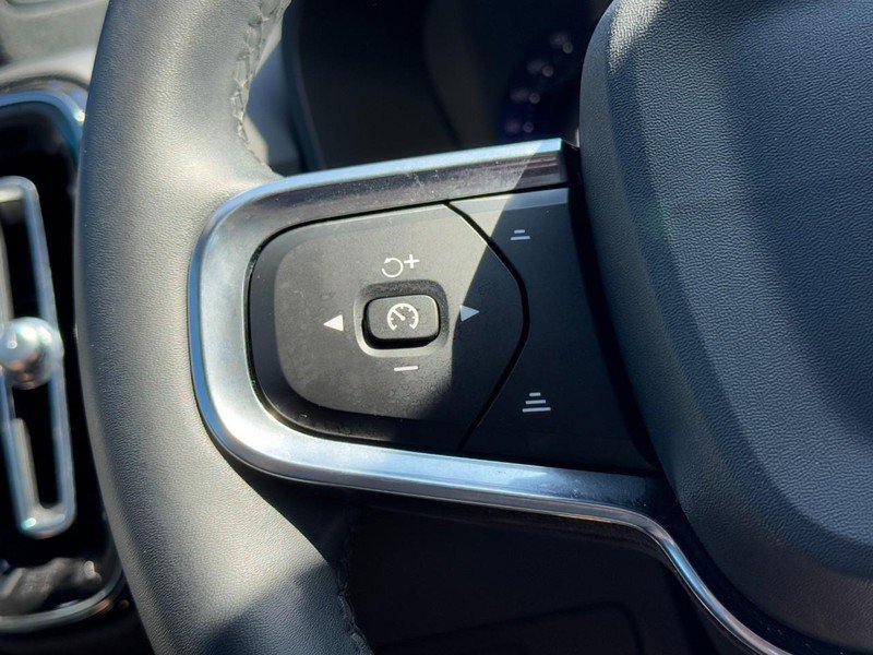 Certified 2023 Volvo C40 P8 Recharge Ultimate image 18