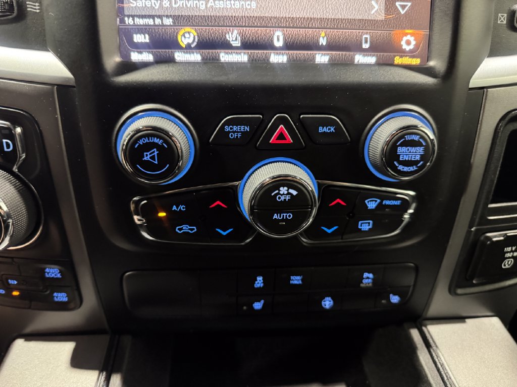 Used 2022 RAM 1500 Warlock AWD/4WD image 33