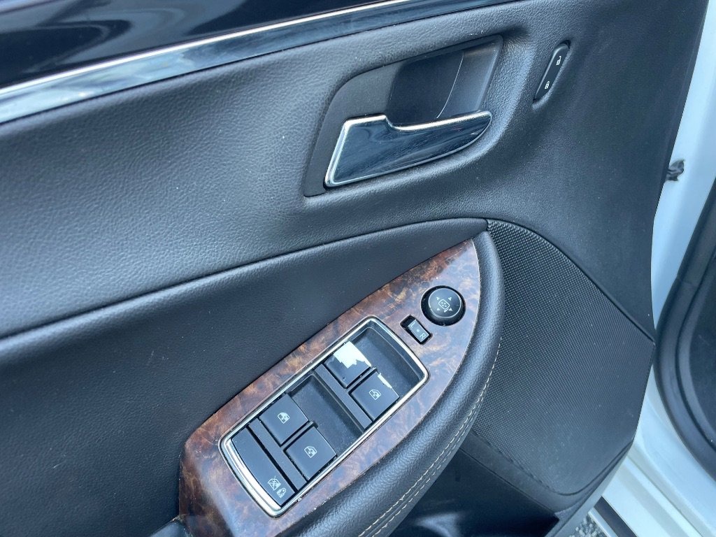Used 2015 Chevrolet Impala LT FWD image 31