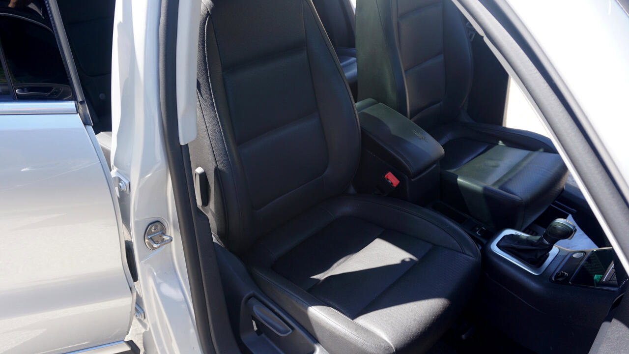 Used 2015 Volkswagen Tiguan SEL image 13