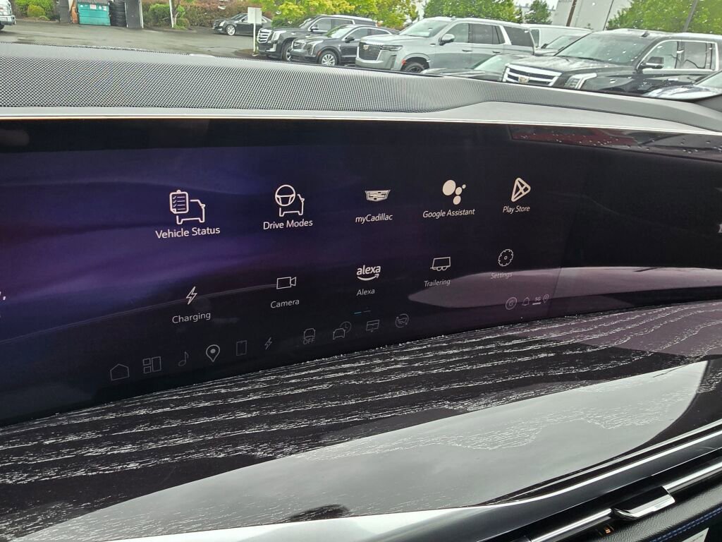 New 2025 Cadillac Escalade IQ Luxury 1 image 27