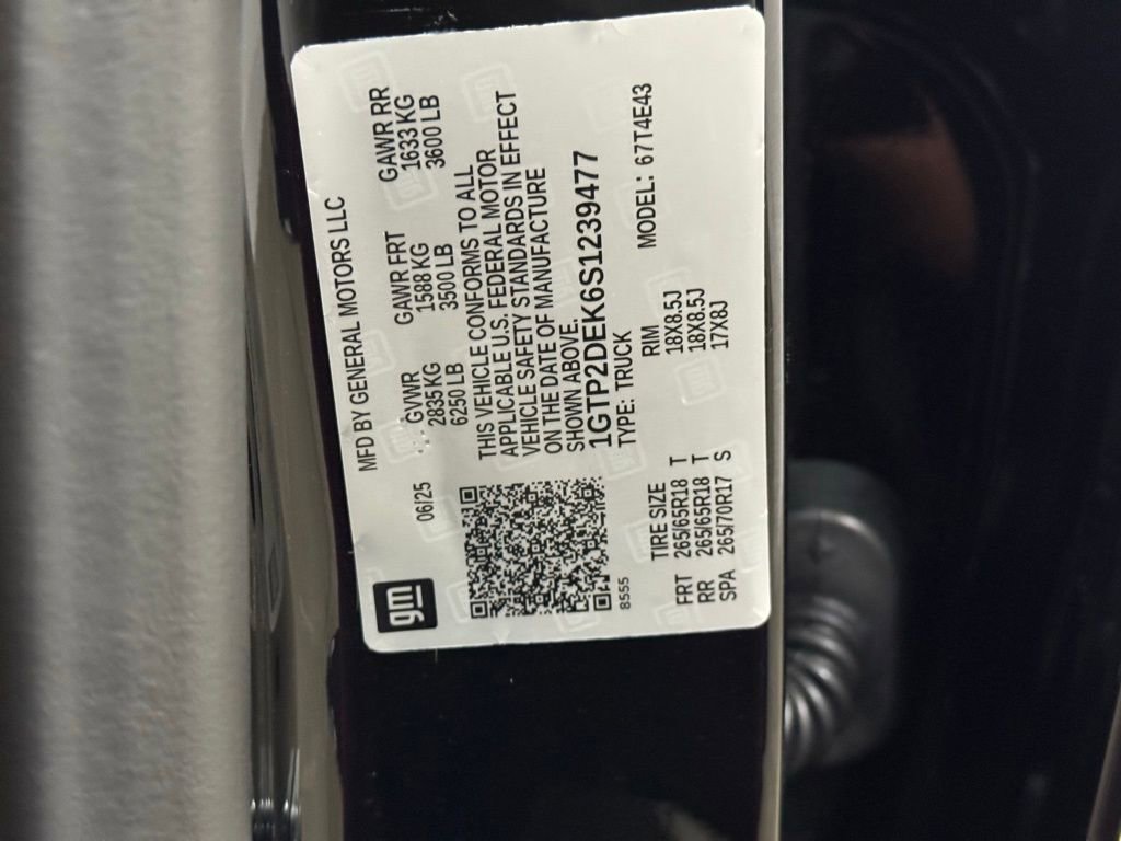 New 2025 GMC Canyon AT4 image 22