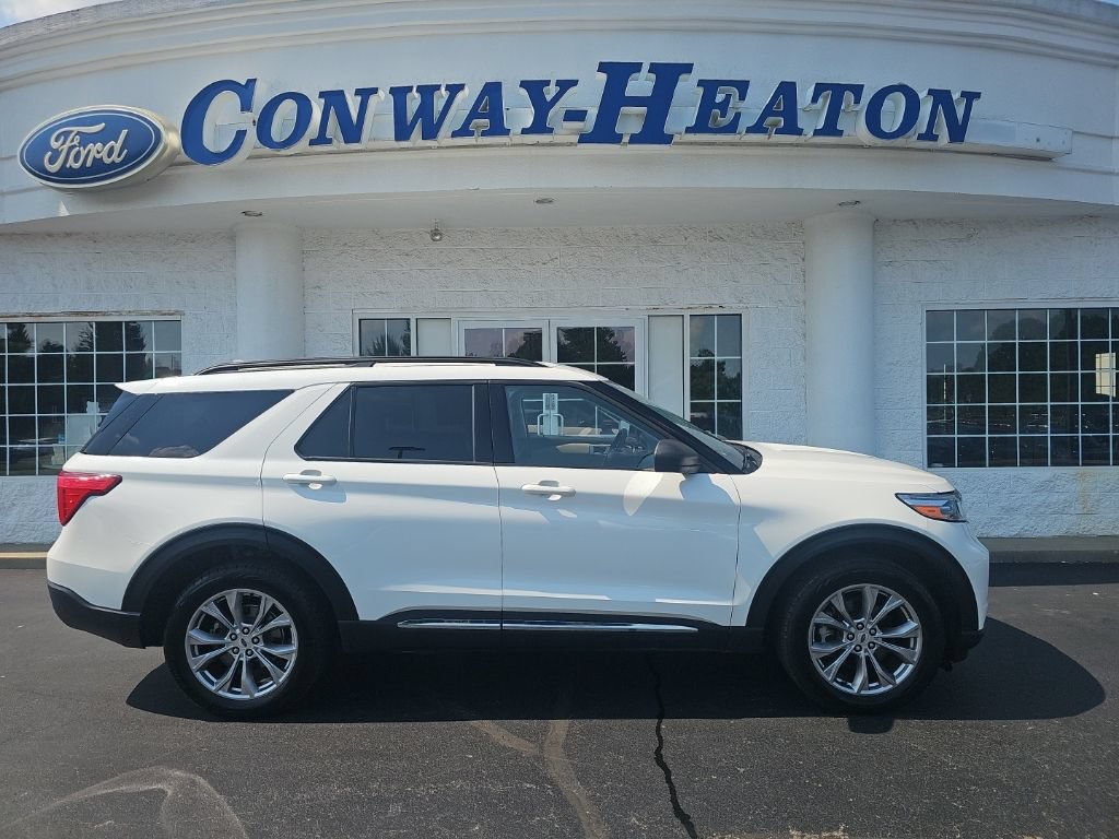 Used 2023 Ford Explorer XLT w/ Equipment Group 202A AWD/4WD image 1