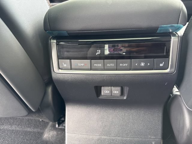Used 2024 Lexus GX 550 AWD/4WD image 38