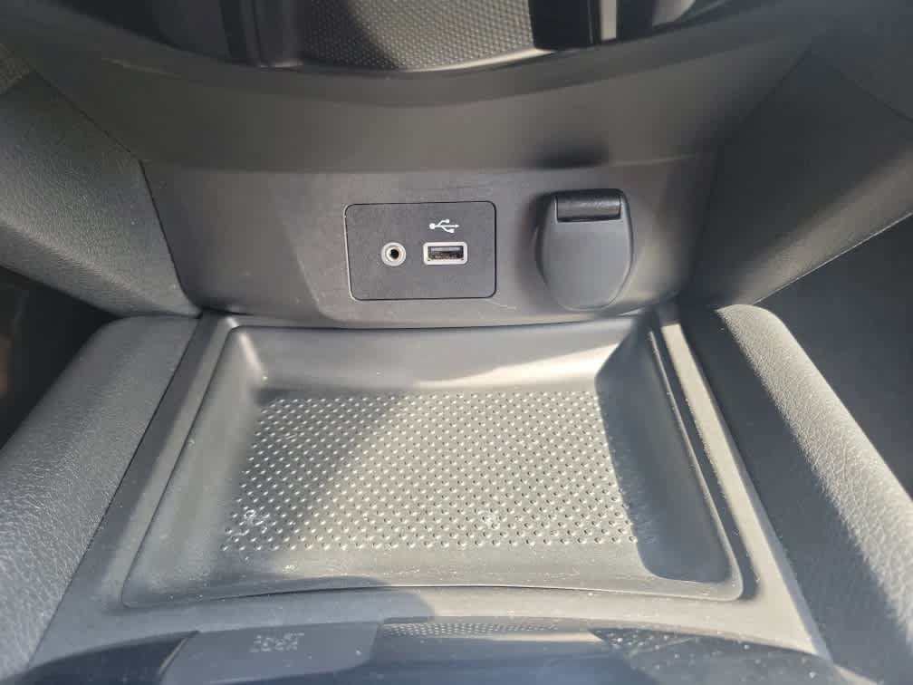 Used 2018 Nissan Rogue SV AWD/4WD image 14