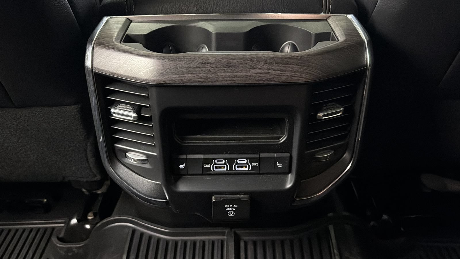 Used 2025 RAM 2500 Laramie AWD/4WD image 42