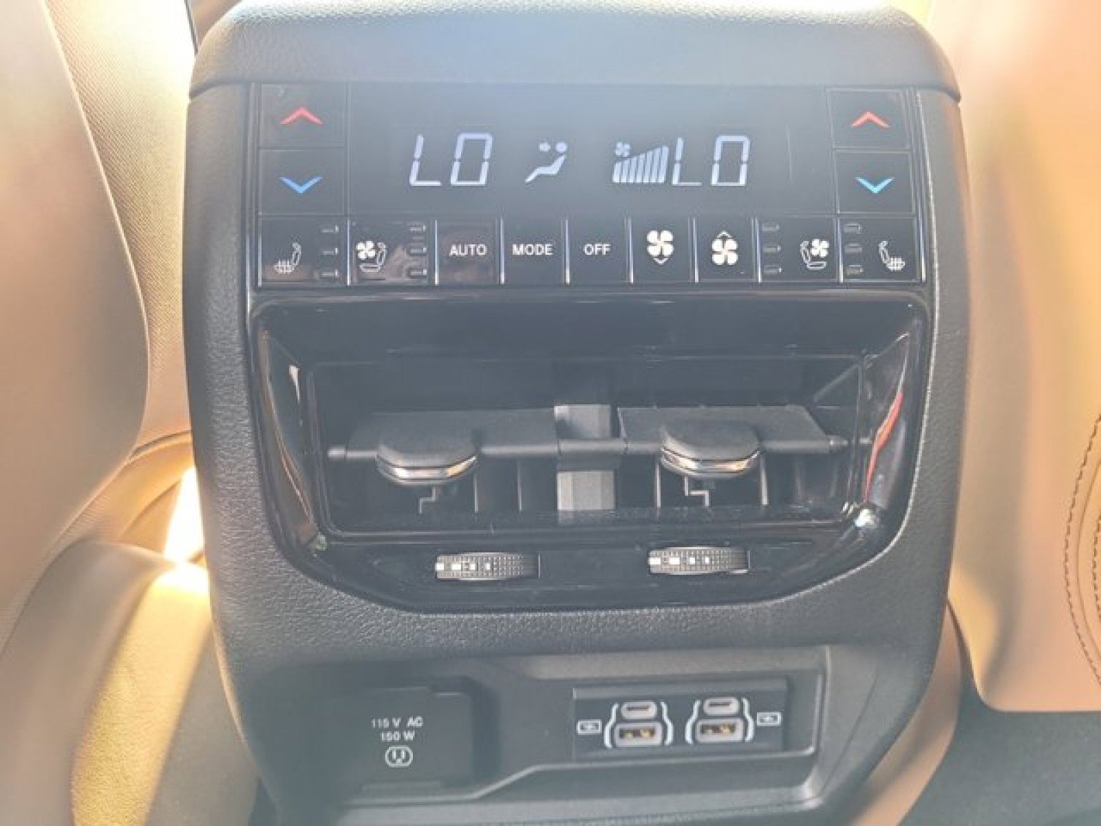 Used 2024 Jeep Grand Cherokee L Summit image 36