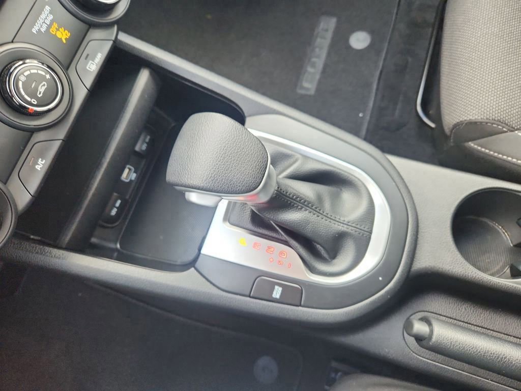 Certified 2023 Kia Forte LXS w/ LXS Technology Package image 20