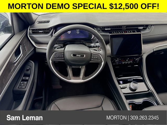 New 2025 Jeep Grand Cherokee Limited w/ Black Appearance Package image 23