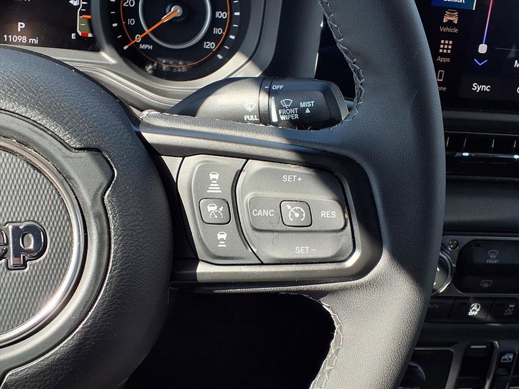 Used 2026 Jeep Gladiator Mojave AWD/4WD image 13