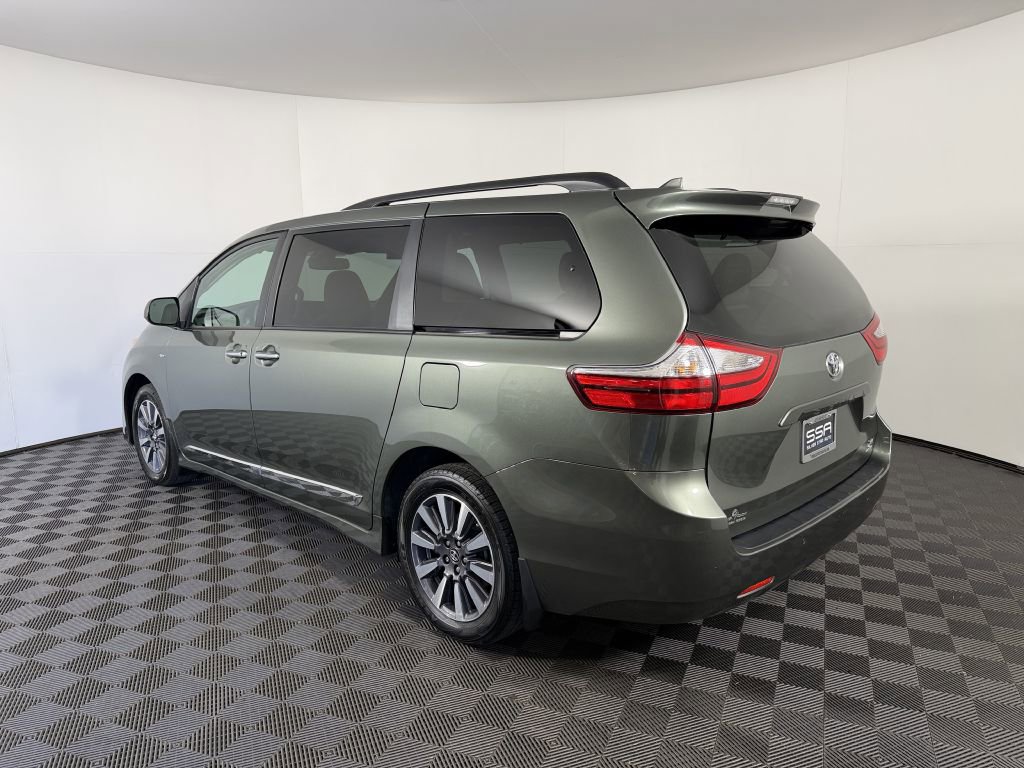 Used 2018 Toyota Sienna XLE Premium w/ Protection Package AWD/4WD image 11