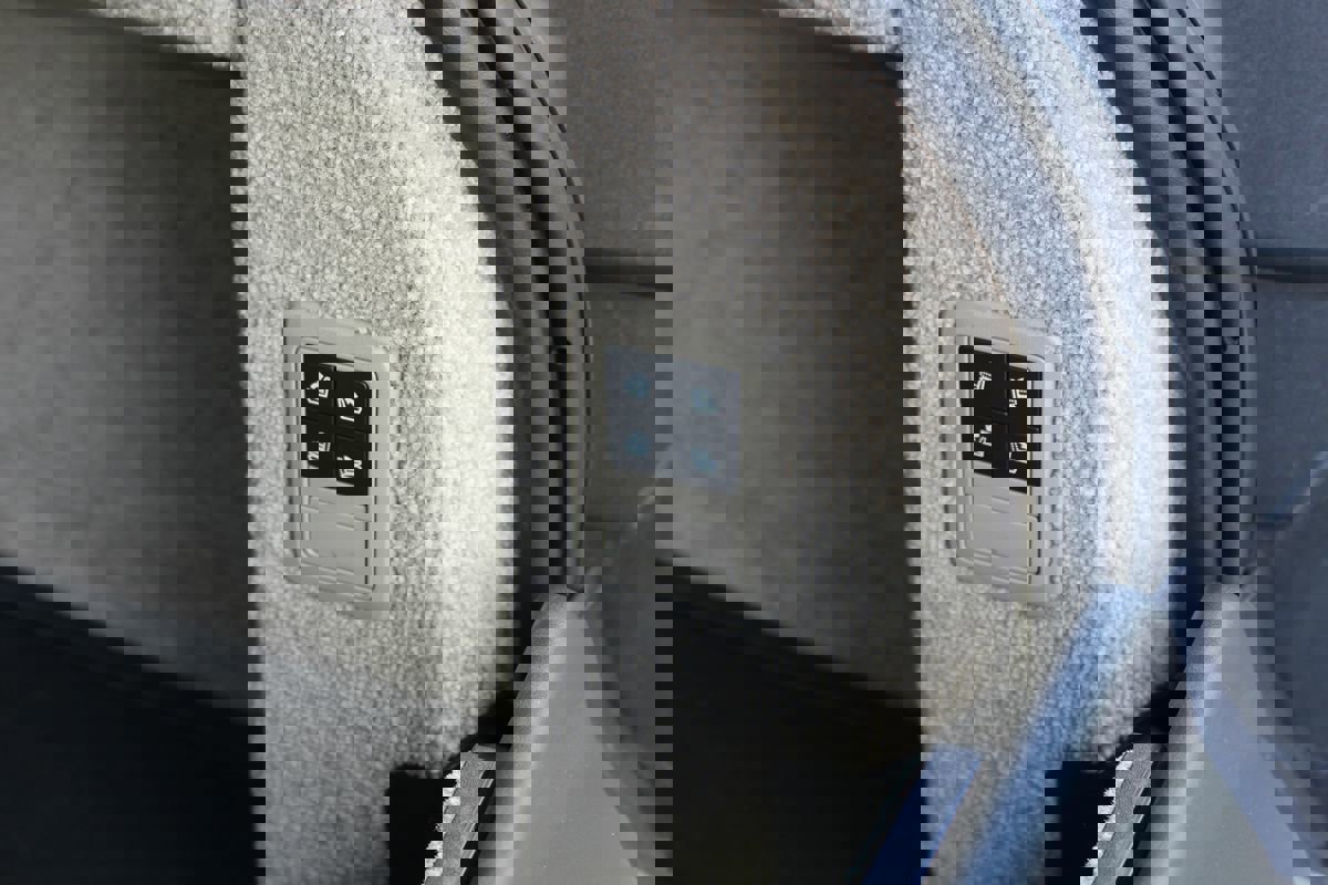 Used 2016 Land Rover Range Rover Supercharged AWD/4WD image 23