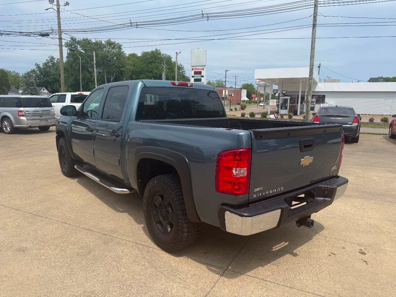 Used 2008 Chevrolet Silverado 1500 LT w/ Power Pack Plus AWD/4WD image 3