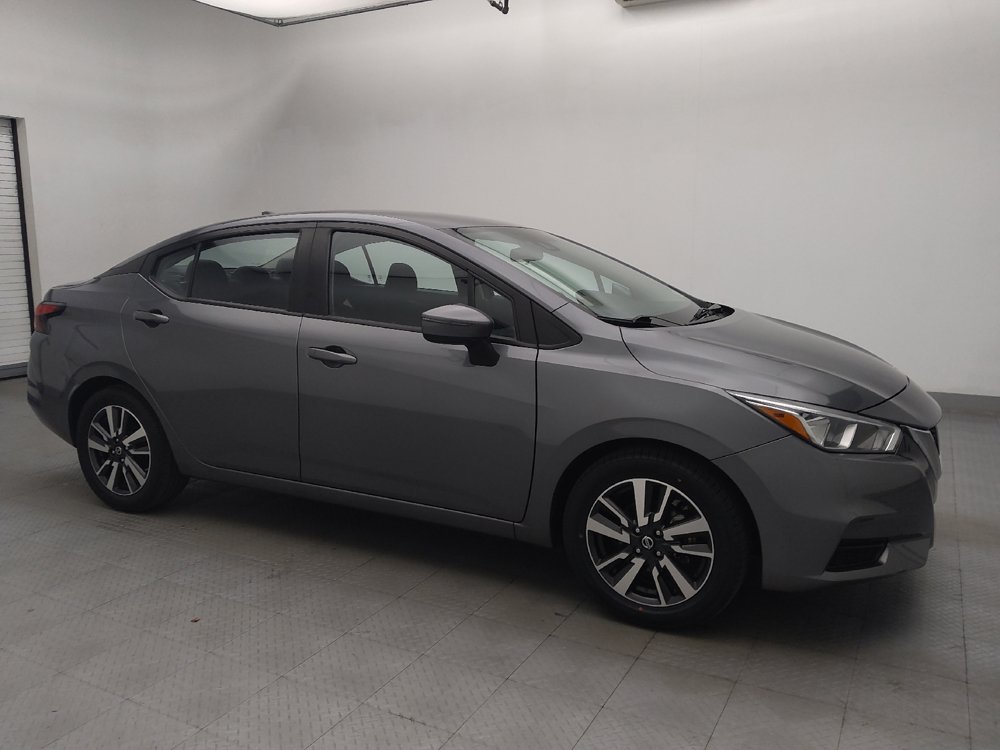 Used 2021 Nissan Versa SV FWD image 11