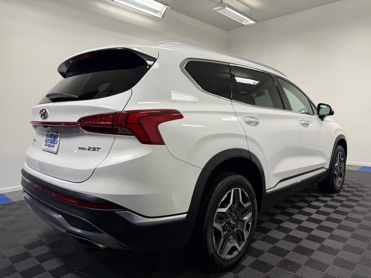 Used 2023 Hyundai Santa Fe Limited AWD/4WD image 13