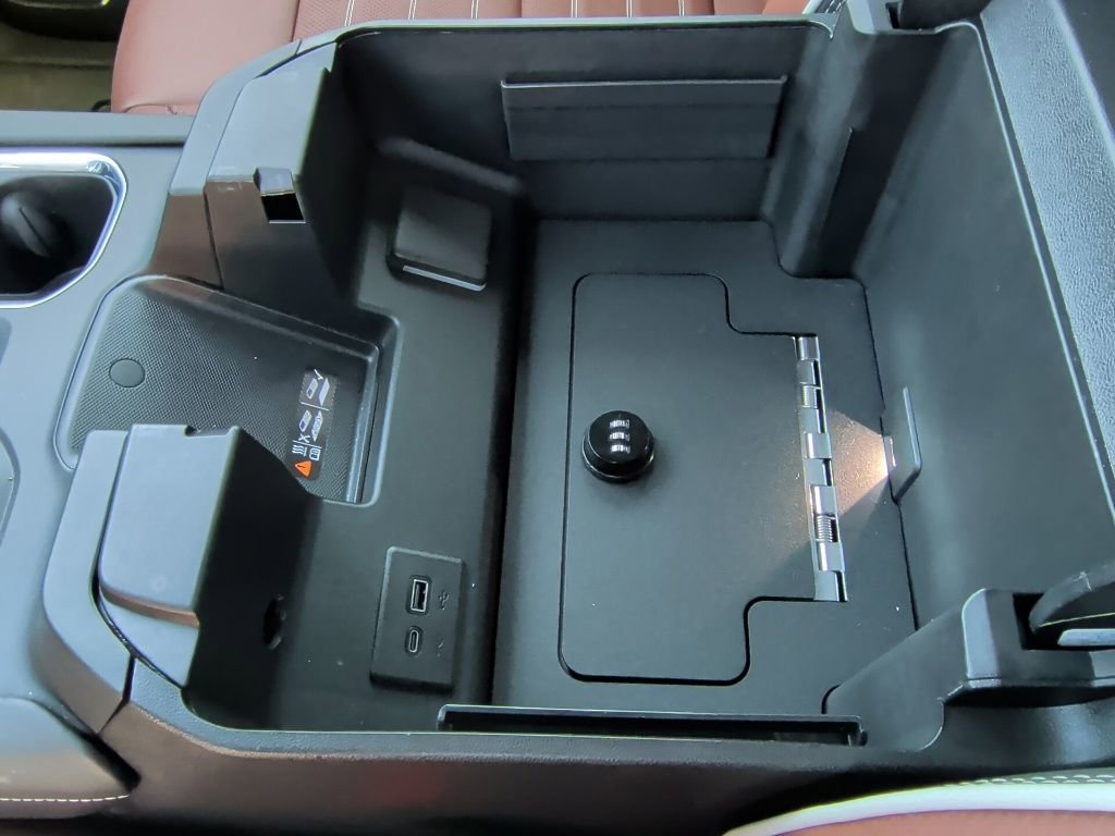 Used 2025 GMC Sierra 1500 Denali Ultimate image 34