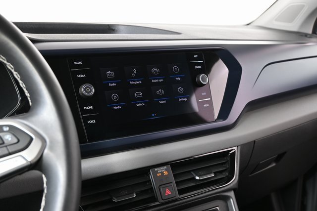 Used 2022 Volkswagen Taos SE image 12