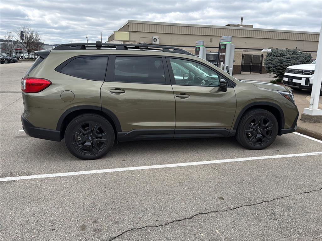Used 2023 Subaru Ascent Onyx Edition Limited image 5
