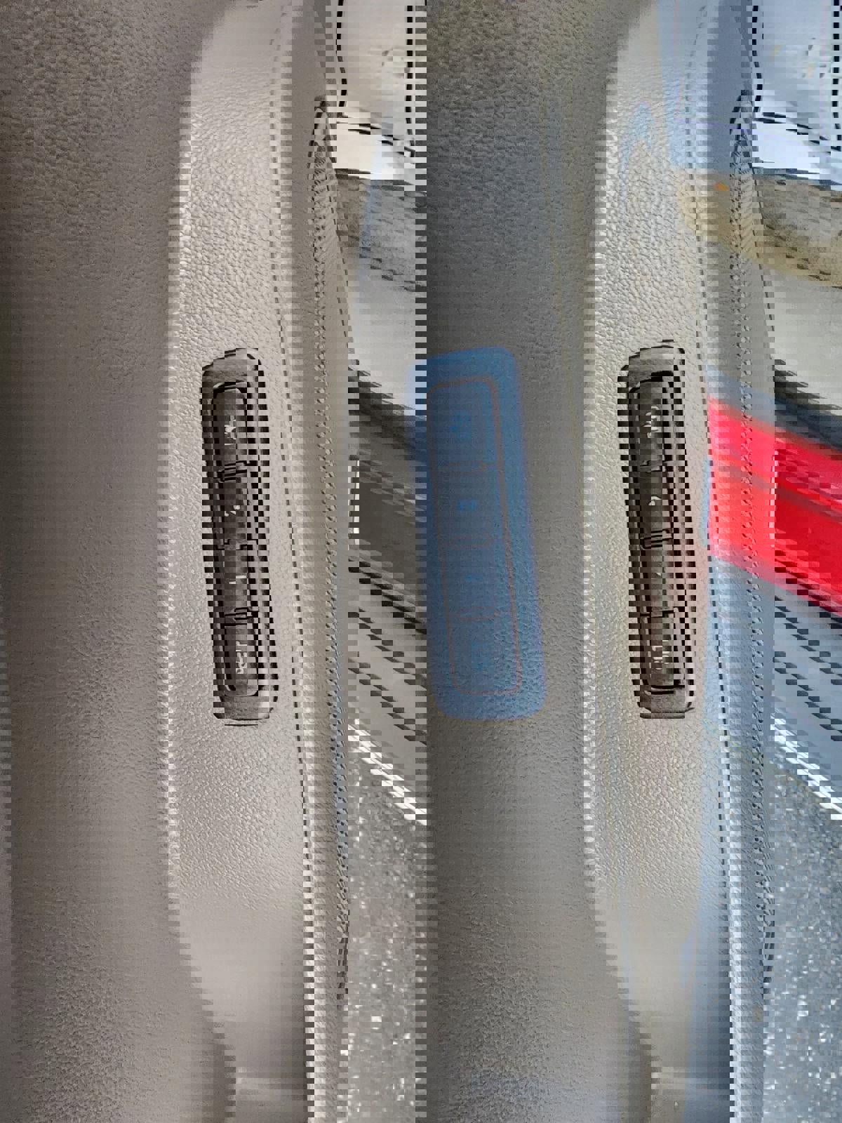 Used 2015 Chevrolet Suburban LTZ image 22