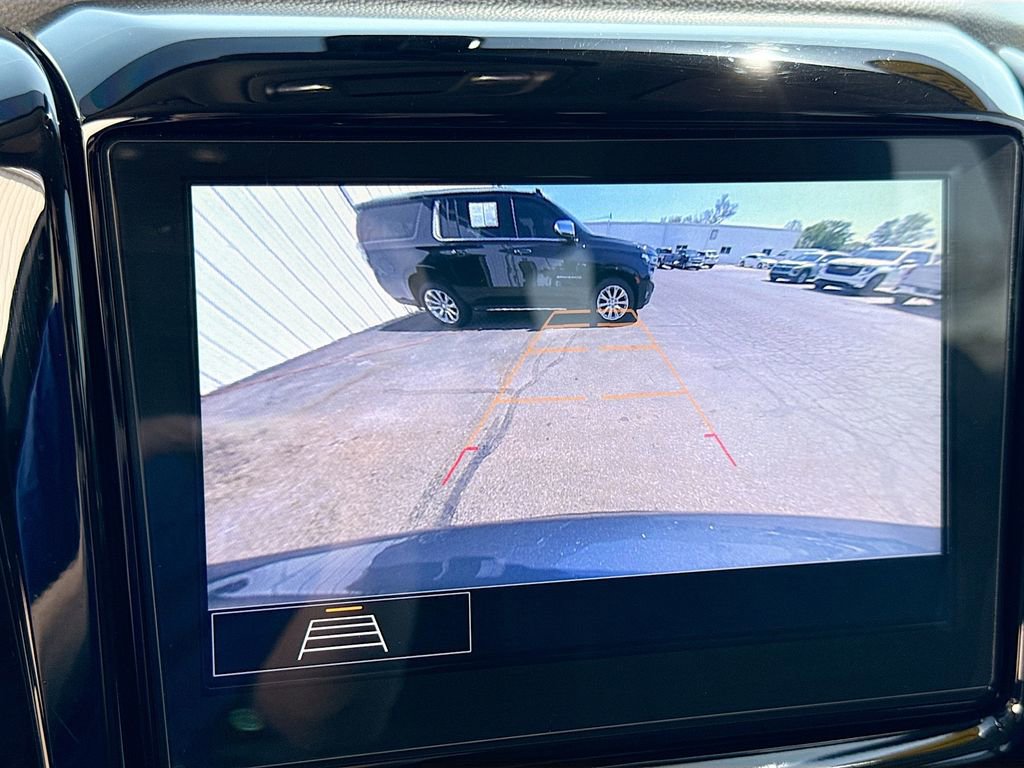 Used 2021 Chevrolet Traverse LT AWD/4WD image 14