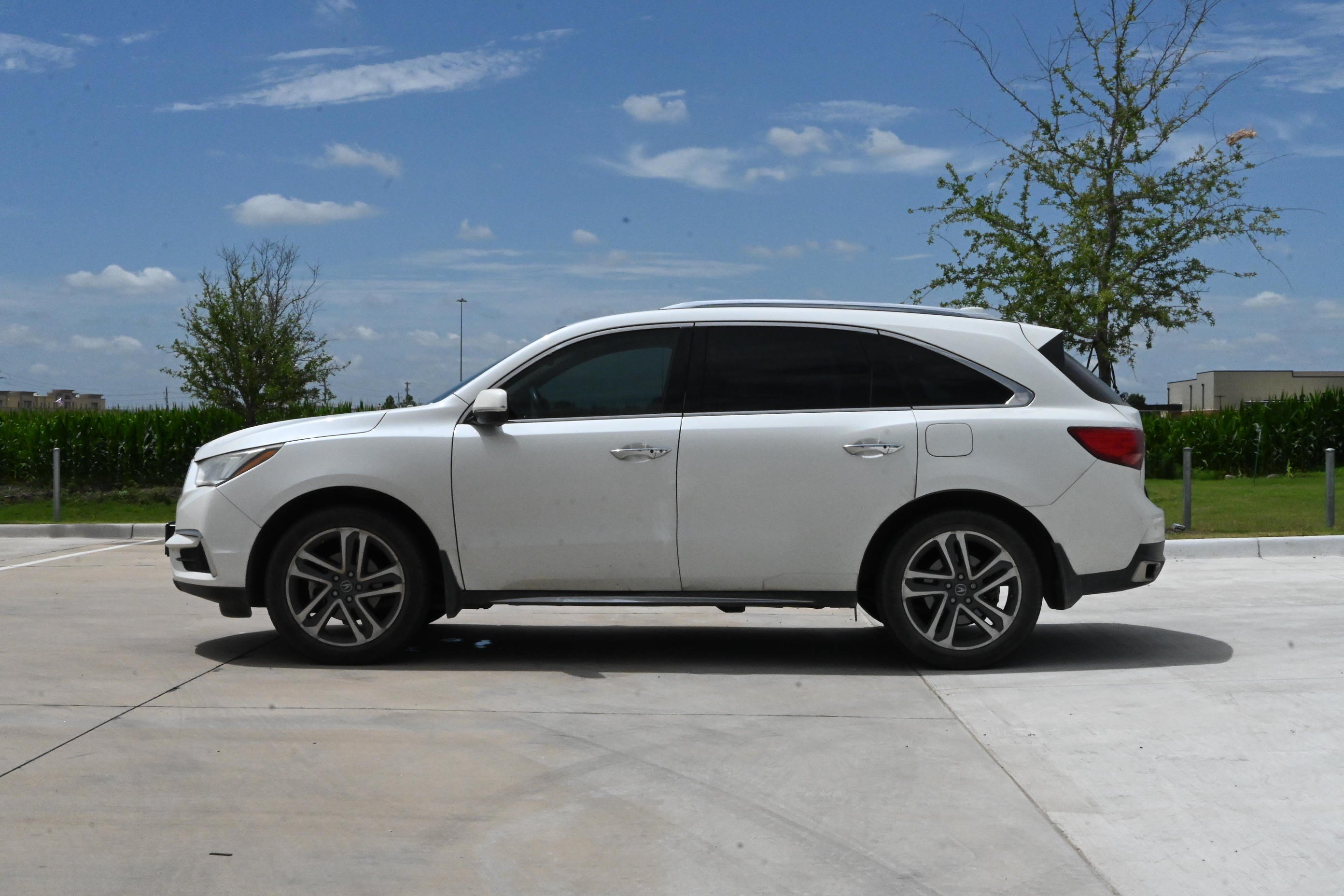 Used 2018 Acura MDX w/ Advance & Entertainment Pac FWD image 6