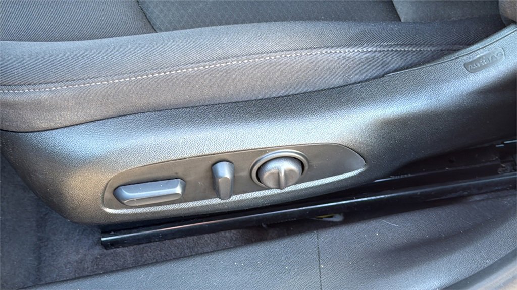 Used 2024 Chevrolet Malibu LT image 12