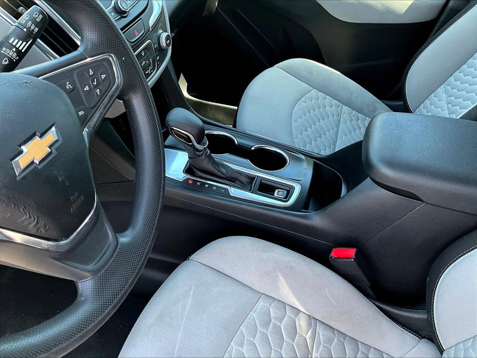 Used 2021 Chevrolet Equinox LS w/ LS Convenience Package FWD image 18