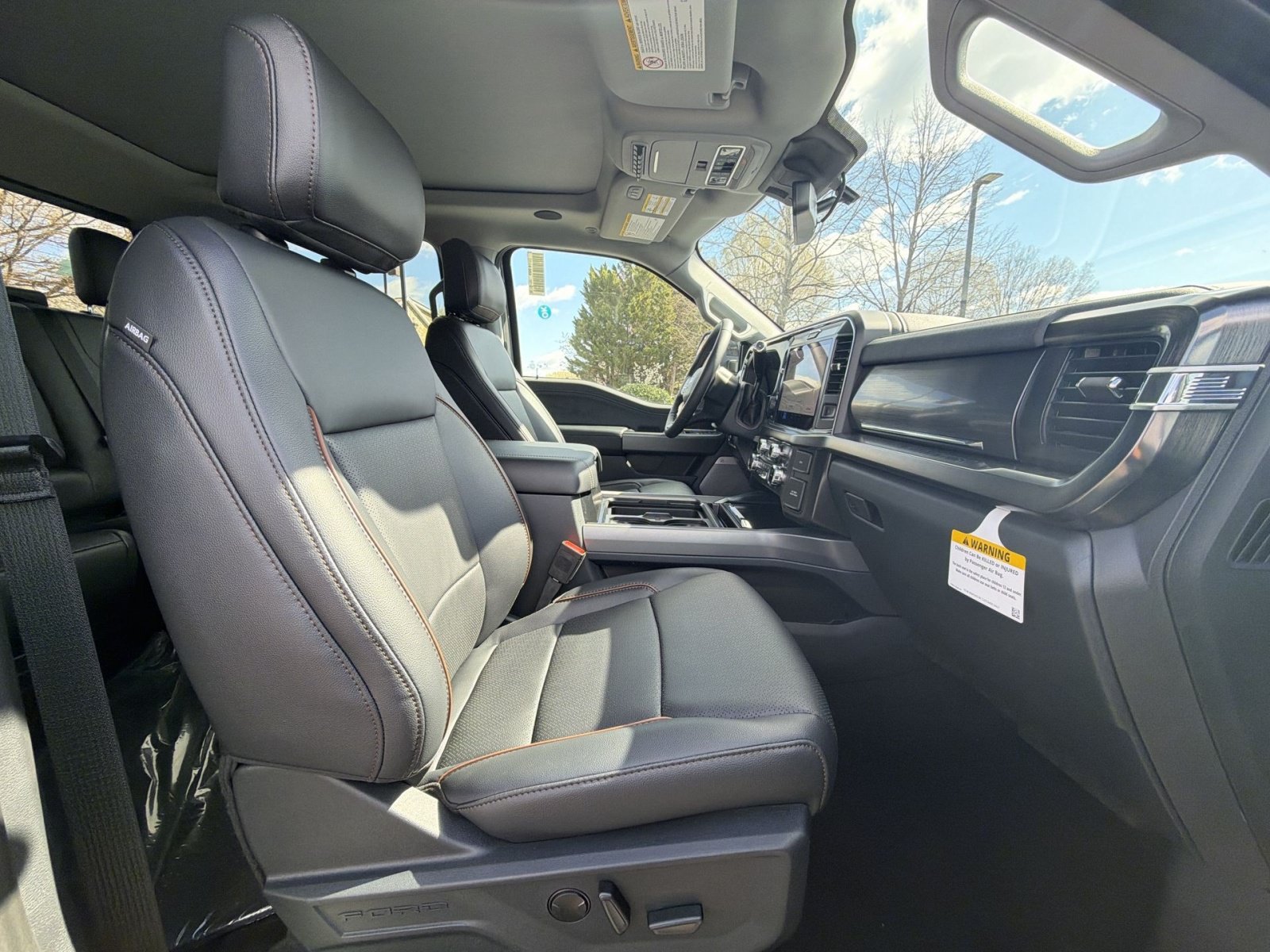 New 2026 Ford F250 Lariat w/ Black Appearance Package AWD/4WD image 19