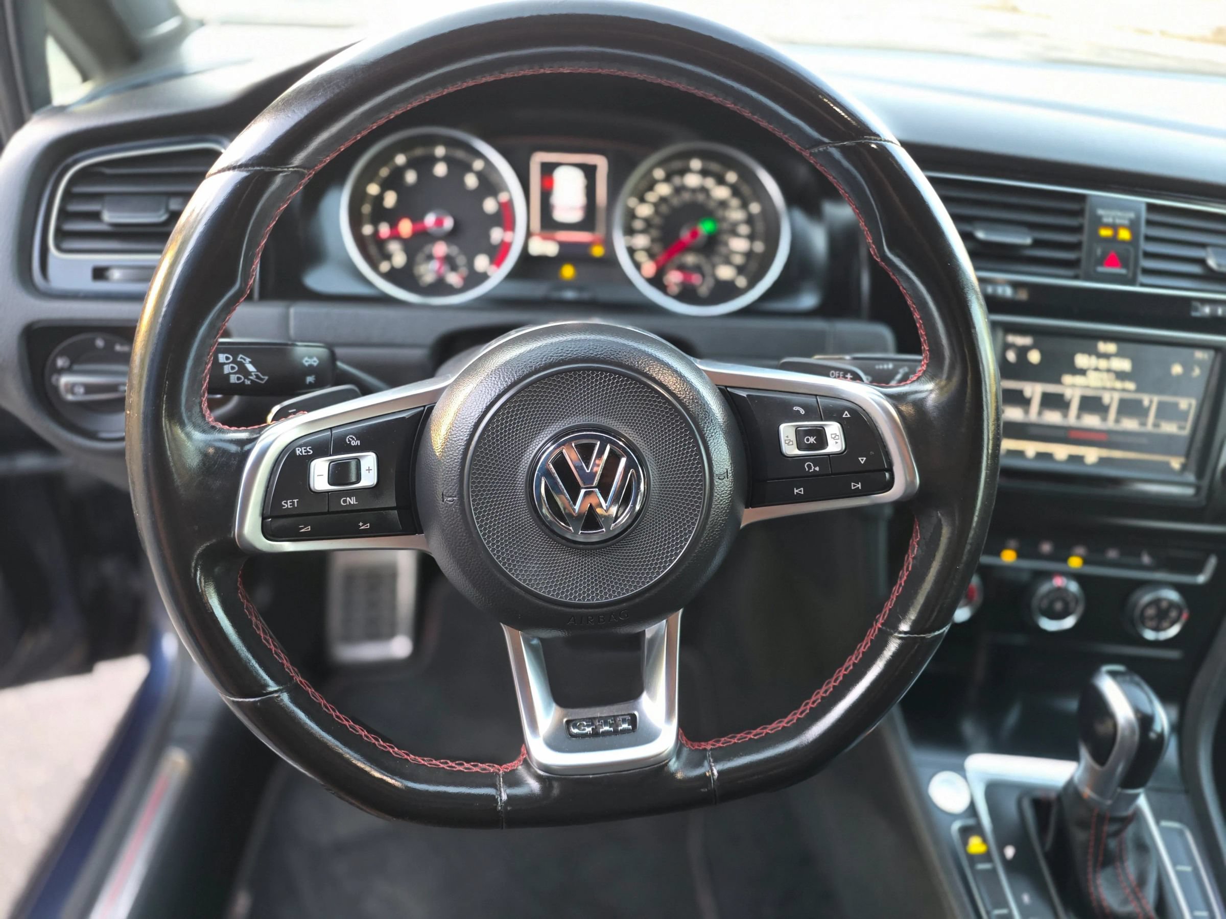 Used 2017 Volkswagen GTI Sport FWD image 18
